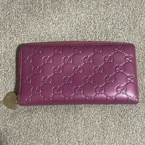 Beautiful Pink Gucci long wallet